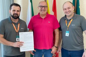 Acig assina convênio com a Cresol em apoio ao associado
